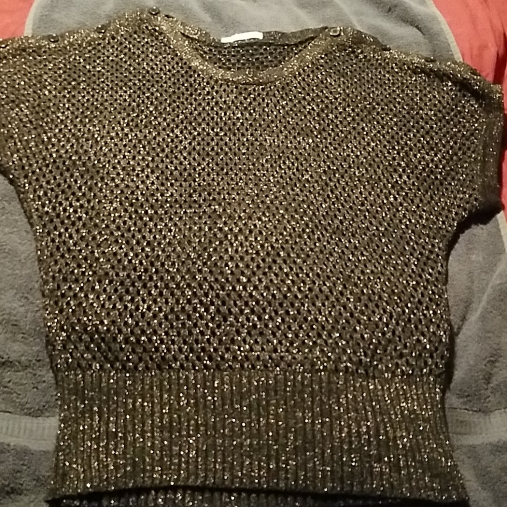 Maunces sweater